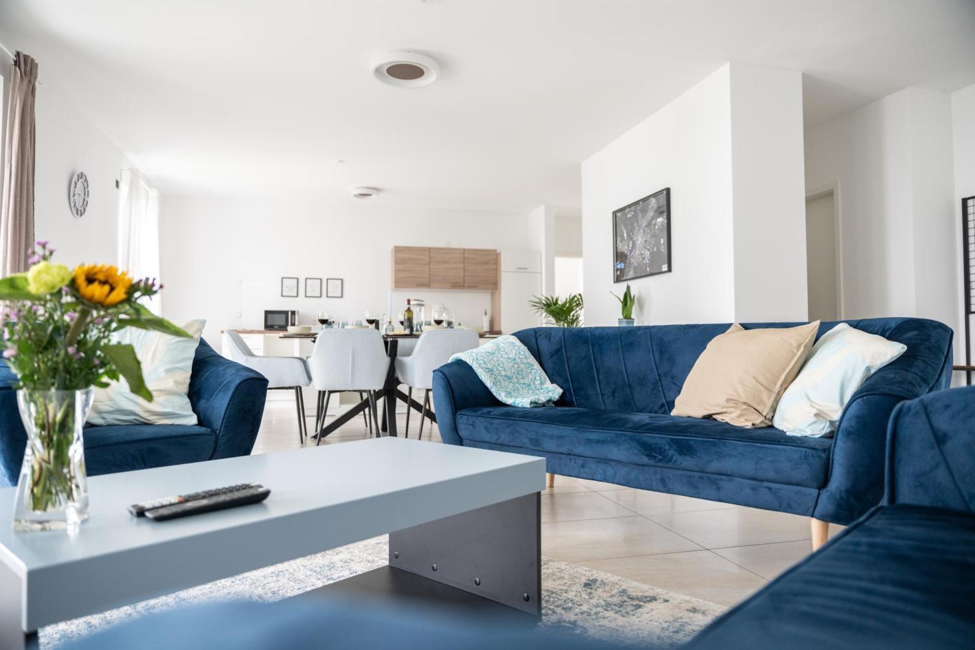 Апартаменти Zentral - Fuer 6 - 2X Frei Parken - Terrasse Гіссен Екстер'єр фото