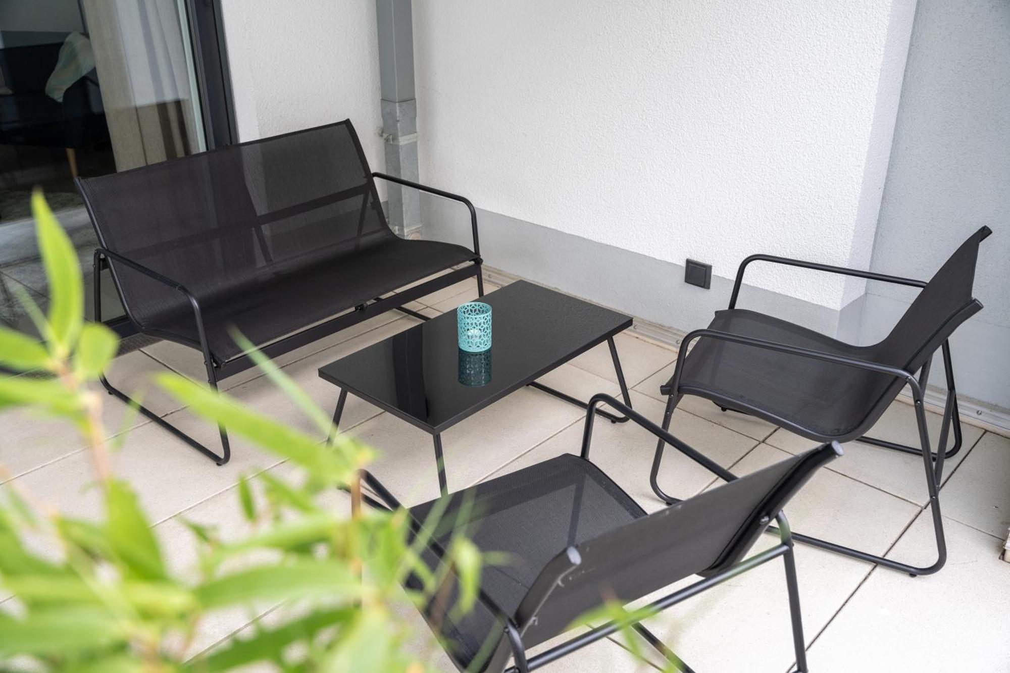 Апартаменти Zentral - Fuer 6 - 2X Frei Parken - Terrasse Гіссен Екстер'єр фото