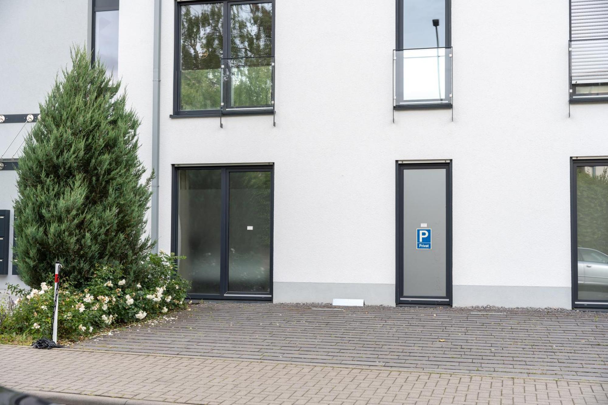 Апартаменти Zentral - Fuer 6 - 2X Frei Parken - Terrasse Гіссен Екстер'єр фото